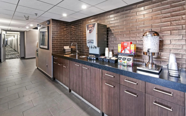 Best Western Plus Banff International Lodge