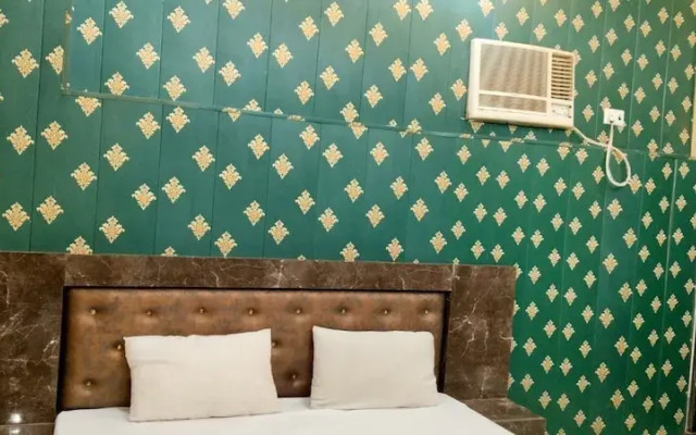 Hotel Balaji Palace Ayodhya