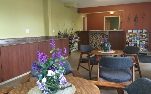 Timberland Inn & Suites