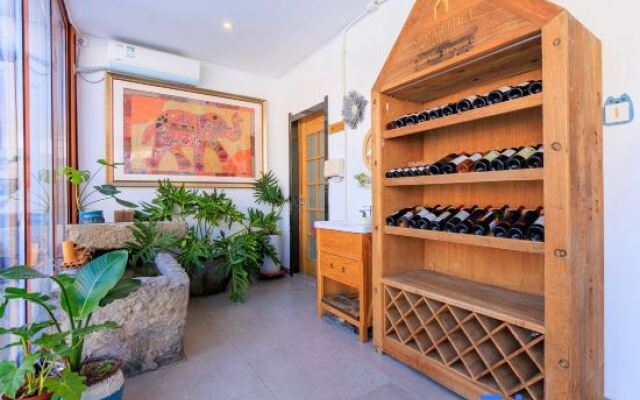 Huarongsu Xiaoya Shanju (Beijing Qinglongxia Branch)