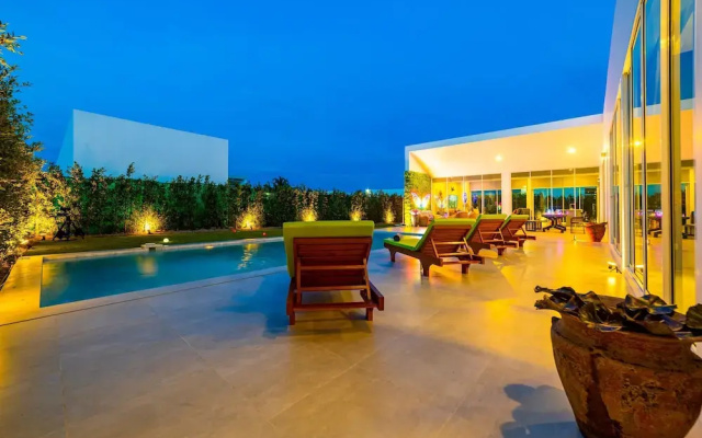 Modern Tropical 4 Bedroom Pool Villa KH-B5