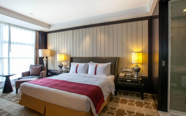 Holiday Inn Beijing Focus Square by IHG
