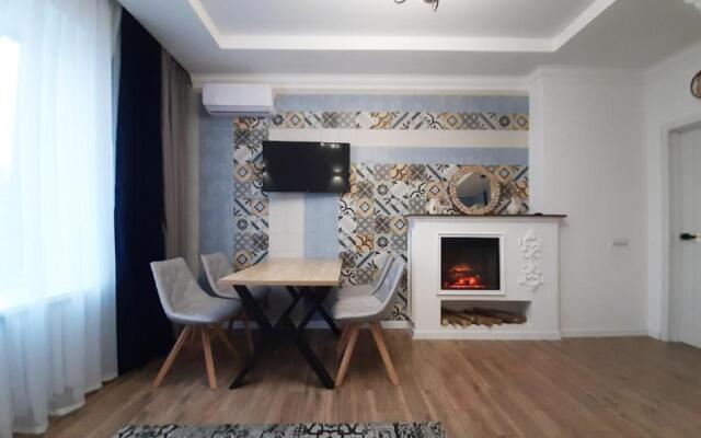 2 BDR apartment near Gorky Park, Center