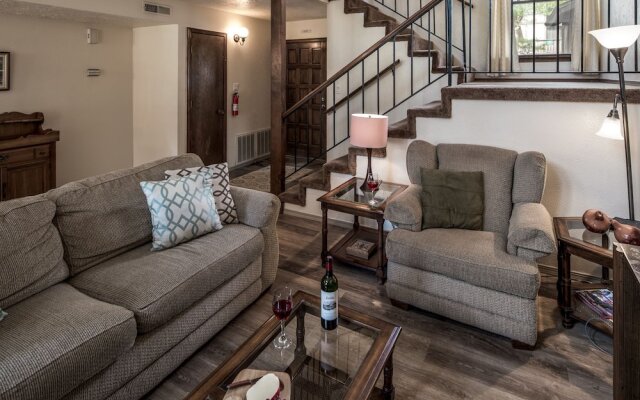 40 Innsbrook - Three Bedroom Townhome