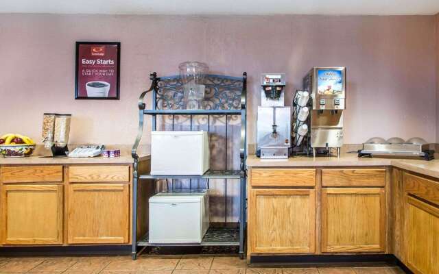 Econo Lodge Springfield I-44