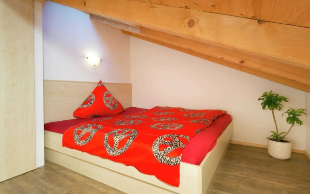 Apartment With Terrace in Aschau im Zillertal