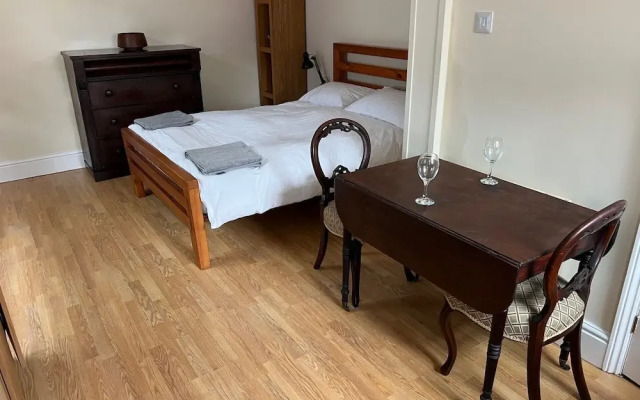 7a Sir Alf Ramsey Way