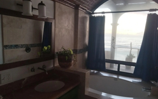 Casa Playa Baja
