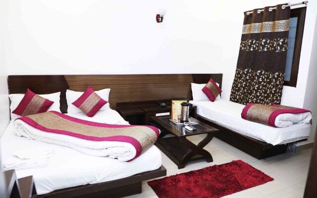 Hotel Kumar Palace