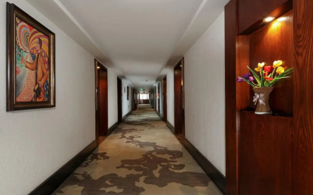 zhe fei hotel(Chengdu Wuhou Overpass Subway station)