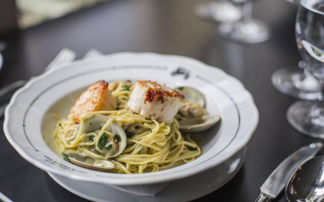 The Little Inn of Bayfield