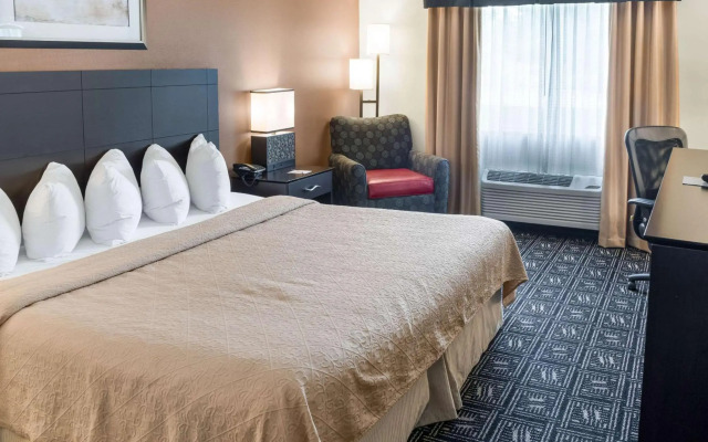 Quality Inn & Suites Mankato East