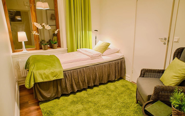 H5 Hotel