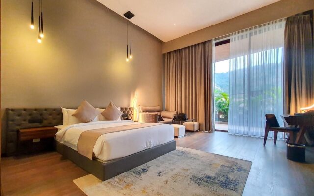 Aria Resort and Spa