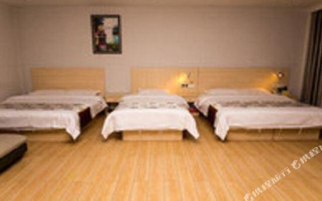 Xinyang JinGuan Express Hotel