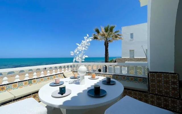 The Sea House Beach Front Villa With Pool