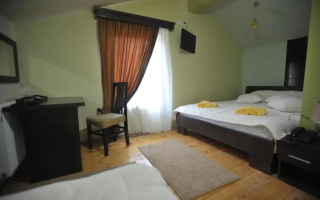 Hotel City