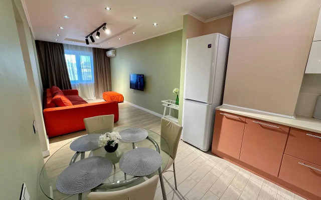 Апартаменты на улице Ады Лебедевой 47