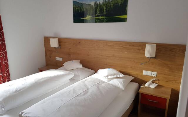 Hotel Dolomiten
