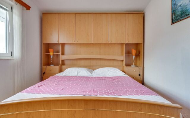 Apartment Lucija near Trogir