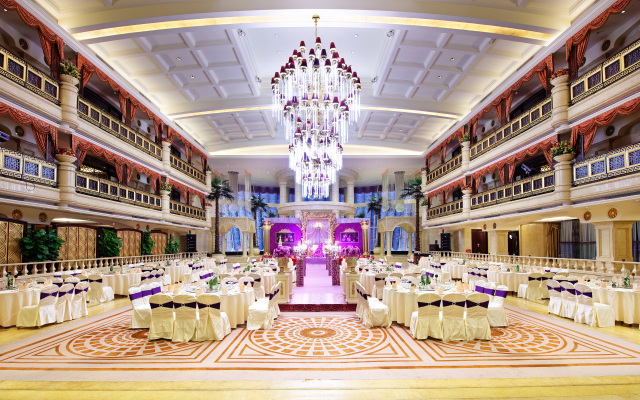 Royal Mediterranean Hotel