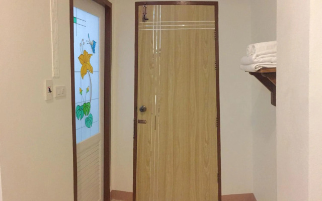 Maesot Siri Hotel