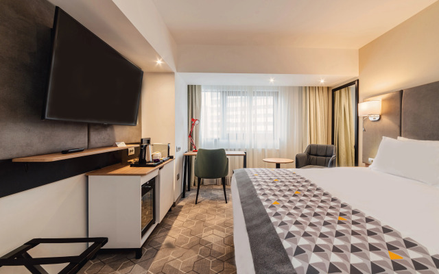 Holiday Inn Bucharest - Times