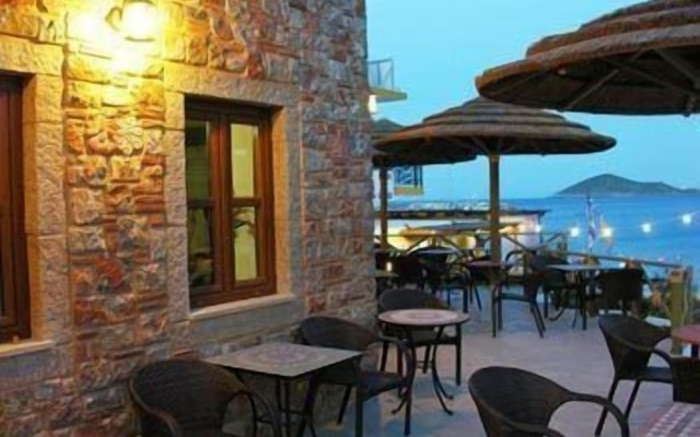 Panteli Beach Studios & Apartments