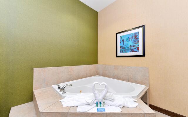 Holiday Inn Express Sacramento Airport Woodland by IHG