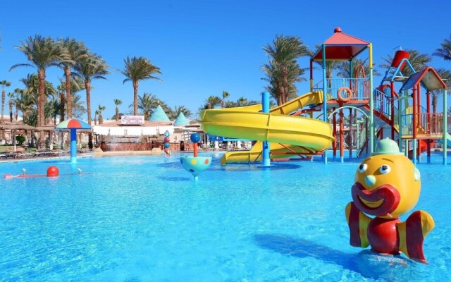 Beach albatros resort Azrak VIP Package