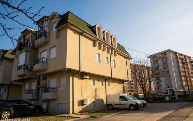 Sunny 412 apartment