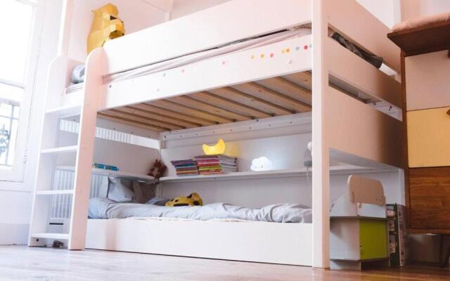 Design apartment in a Hype area near Montmartre