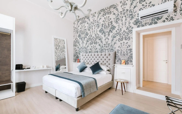 Rhea Silvia Luxury Navona