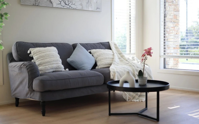 StayAU Pakenham 5 BRM Oasis Pet-friendly