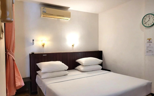 Rabbit Mansion Patong Hotel