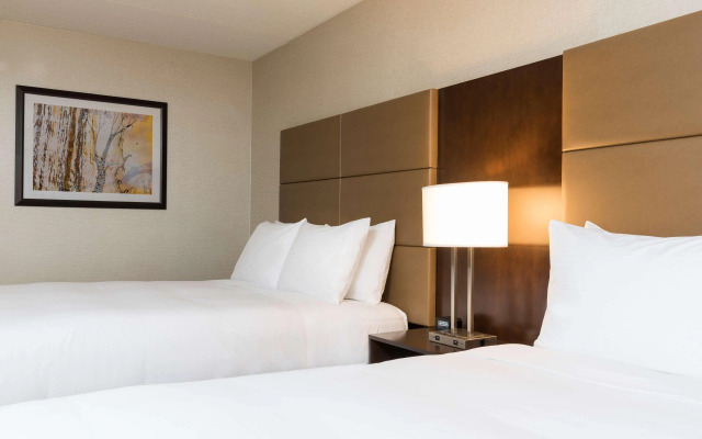 Doubletree by Hilton Pleasant Prairie Kenosha