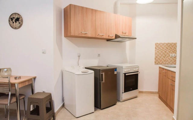 Central Modern Fully Equipped Double Bed Studio