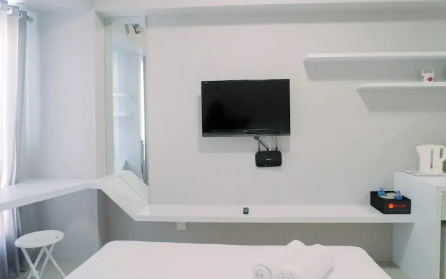 Studio Apartment Connected to Mall at Supermall Mansion