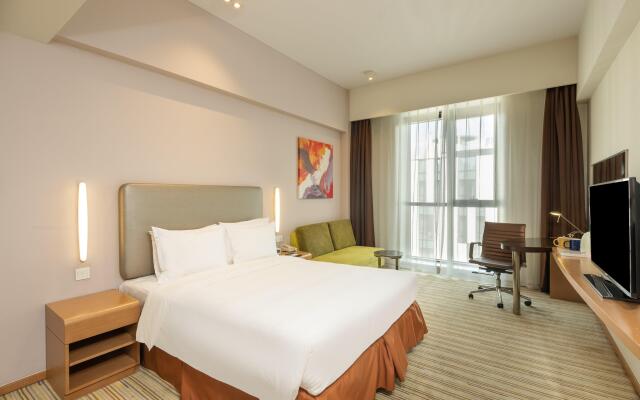 Holiday Inn Express Shanghai Gongkang, an IHG Hotel