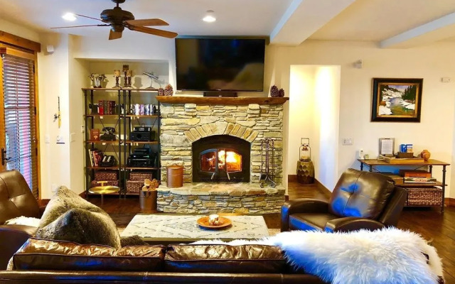 The Lodges #1114 - 2 Br Condo