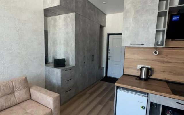 The sea is here on Lvovskaya Street