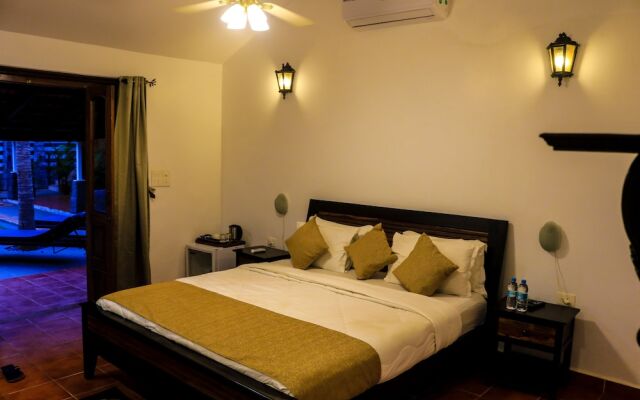 18 Degrees Beach Resort