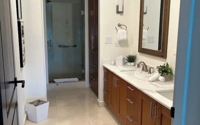 The Country Club Residences at Grand Reserve