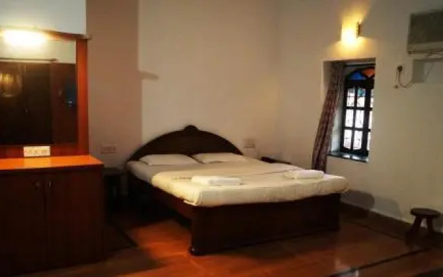 Tiara Lotus Inn
