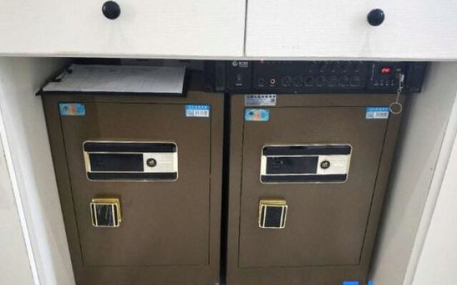 Huaxi Hongta Avenue High-speed Railway Station