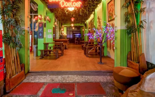 OYO Life 3103 Opo Homestay & Kost