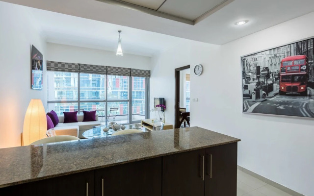 Deluxe Holiday Homes - Bay Central West