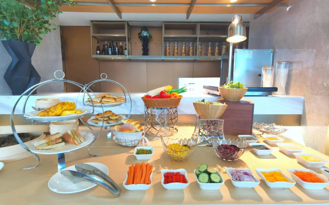 Shenzhen Nanshan Jingfeng Hotel (Xili University Town Branch)