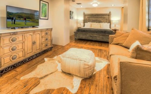 Winery Suites of Scottsdale