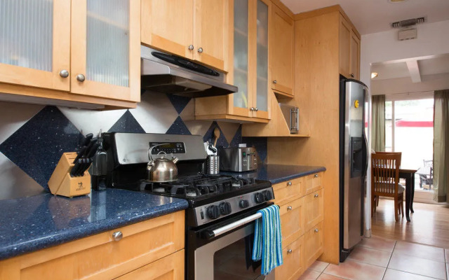 3 Bedroom Community House